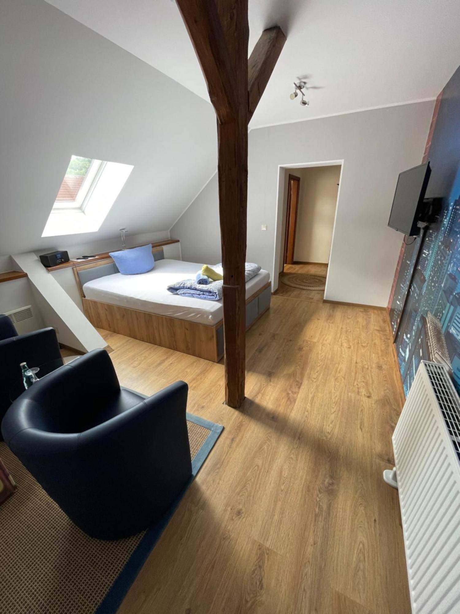 Pension Zum Alten Gasthaus Haensel Krauschwitz Extérieur photo